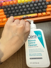 CharleneLau-CeraVe去油抗瑕疵白泥潔膚露_1