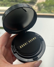 bbbcls-BOBBI BROWN無重輕霧氣墊粉底 SPF 40 PA+++_1