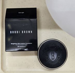 shinchan-BOBBI BROWN無重輕霧氣墊粉底 SPF 40 PA+++_2