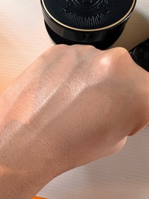 jojoma123-BOBBI BROWN無重輕霧氣墊粉底 SPF 40 PA+++_4
