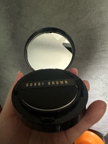 Yoyo-BOBBI BROWN無重輕霧氣墊粉底 SPF 40 PA+++_2