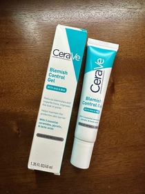 Kiki Wong-CeraVe多重酸抗瑕疵修護精華_2