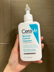 PorscheB-CeraVe去油抗瑕疵白泥潔膚露_3