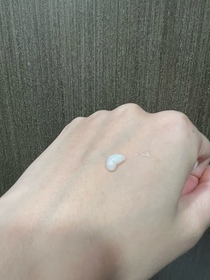 PorscheB-CeraVeA醇全效平滑祛印精華_3