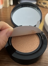 Tina-ARMANI Beauty水潤絲光氣墊修護粉底_1