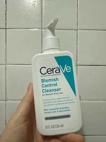 deadblue-CeraVe去油抗瑕疵白泥潔膚露_3