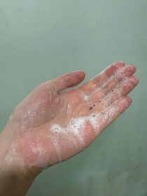 SUM-CeraVe去油抗瑕疵白泥潔膚露_3