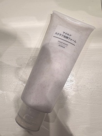 Poyobb-MUJI溫和磨砂潔面乳_1