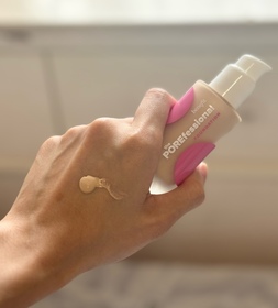 sallywong714-Benefit反孔精英無PORE粉底_1