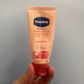 poonpoon-Vaseline潤手護甲露_1