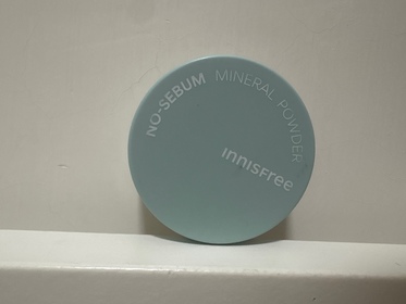 wcm-INNISFREE控油礦物散粉 (礦物控油碎粉)_1