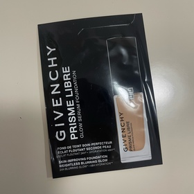 natanatalie-GIVENCHY稜鏡柔光精華粉底液_1