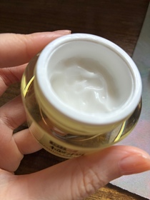 rabbit_red-HADA LABO 肌研Premium煥活抗皺滋養眼霜_1