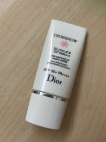 TsuenMa-Dior雪凝亮白全效輕盈防曬乳液 SPF50+ PA++++_2