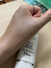 TsuenMa-Dior雪凝亮白全效輕盈防曬乳液 SPF50+ PA++++_3