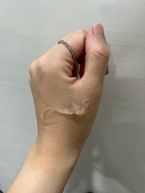 TsuenMa-Bioré柔滑洗顏凝膠_2