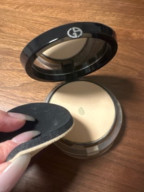 Kaze13579-ARMANI Beauty昇華版持久絲光防曬兩用粉餅_2