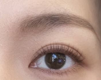 Emily Leung-ettusais魔束捲翹睫毛底膏_1