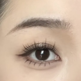 Emily Leung-CANMAKE TOKYO柔滑眼線筆_1