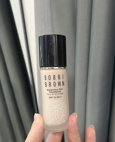 Emily Leung-BOBBI BROWN無重輕霧粉底液 SPF 15 PA++_1
