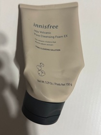 Chloeincosme-INNISFREE火山岩泥毛孔清潔洗面膏_1