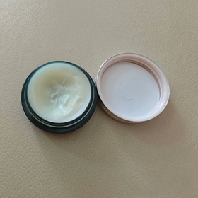 Kitty -LA MER修護唇霜_2