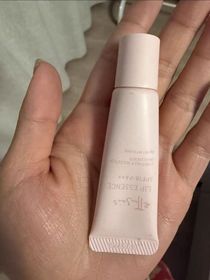 Fng-ettusais唇部修護精華_2