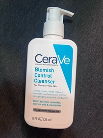 Jcxjessie-CeraVe去油抗瑕疵白泥潔膚露_3