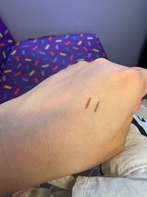 graceky-ettusais極幼持色眼線液_2