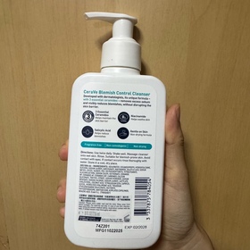 YY-CeraVe去油抗瑕疵白泥潔膚露_3