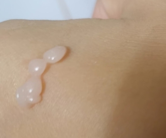 Kitty -YSL BEAUTÉ美顏絕密絲緞補濕底霜_2