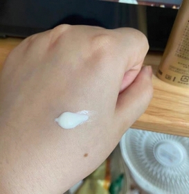 Fng-ANESSA極防水美肌UV乳液 SPF50+ PA++++(第5代)_1