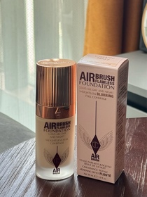 syrupthingy-Charlotte Tilbury輕盈無瑕粉底液 (NEXT GEN粉底)_1