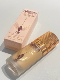 Sa Sa San-Charlotte Tilbury輕盈無瑕粉底液 (NEXT GEN粉底)_1