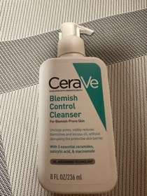 connie_daily_-CeraVeSA水楊酸煥膚潔膚露_1