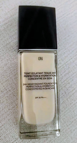 Beanbean-Dior恆久貼肌亮澤粉底液_1