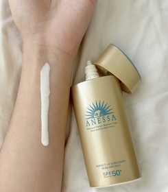 Emily Leung-ANESSA極防水美肌UV乳液 SPF50+ PA++++(第5代)_1