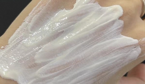 Fng-NIVEALUMINOUS630雙效淡斑煥白抗曬修護日乳 SPF50 PA+++_1