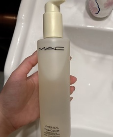 Emily Leung-M.A.C清透煥顏清爽卸妝油_1