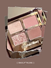 Chloeincosme-Charlotte Tilbury四色奢彩眼影盤_1