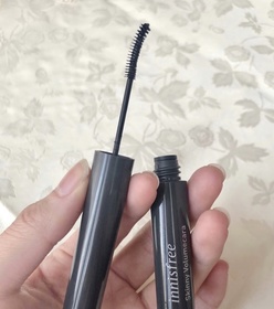 Emily Leung-INNISFREE纖細睫毛膏_1