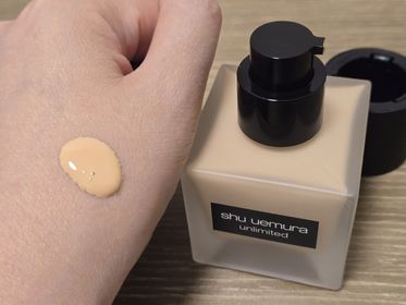 Sophia-shu uemura 植村秀unlimited 無限輕透持妝粉底液 (小方瓶 2.0)_2