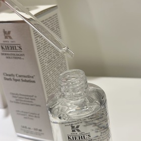 Emily Leung-Kiehl's醫學維C淡斑精華_1