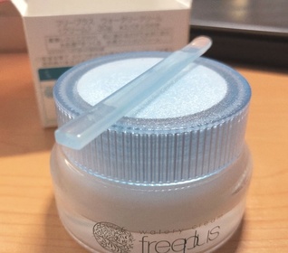 Emily Leung-freeplus保濕修護凝霜_1