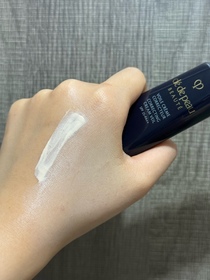 TinaWongLK-Clé de Peau Beauté粧前乳霜(光采柔滑)_3