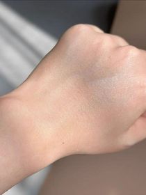 Fng-Visée三色亮膚光感蜜粉_2