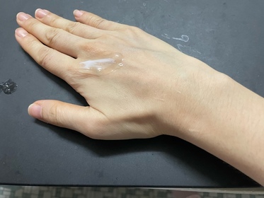 sarahlcm-NIVEADERMA CARE科研 舒敏修護雙管精萃凝乳_3