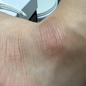 Rita Tai-NIVEADERMA CARE科研 舒敏修護雙管精萃凝乳_2