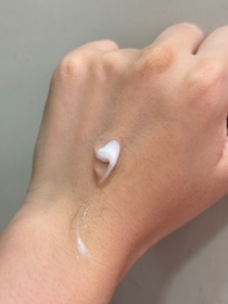 Hei Siuhei-NIVEADERMA CARE科研 舒敏修護雙管精萃凝乳_1