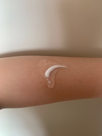 Emma W-NIVEADERMA CARE科研 舒敏修護雙管精萃凝乳_2